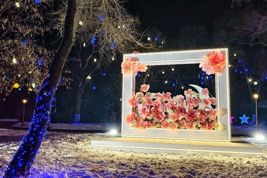 内蒙-扎兰新年灯会